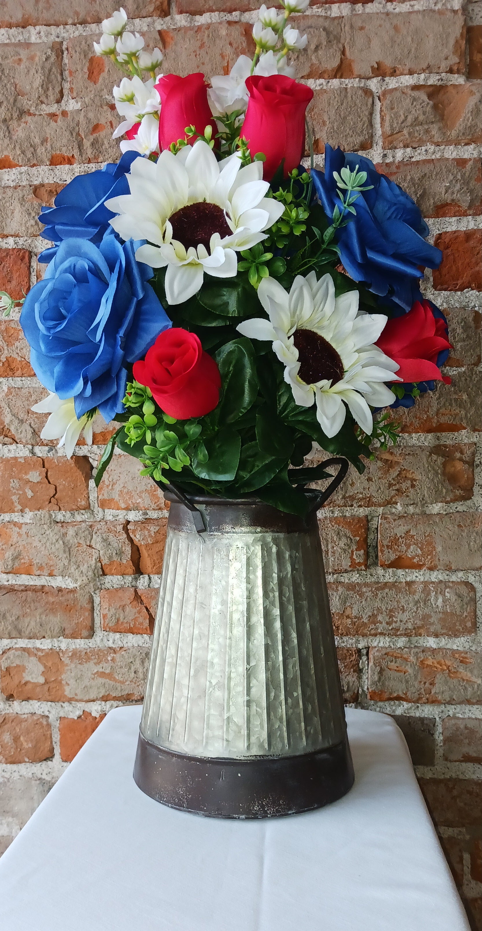 Red white and blue vase